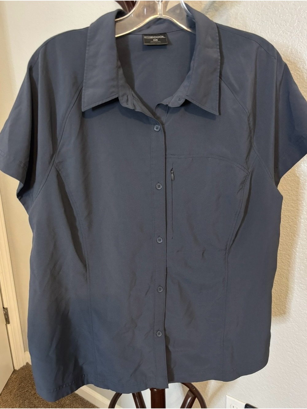 Black Short-Sleeve Button Blouse size XL